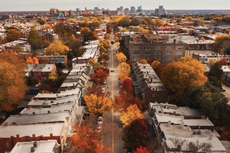 5 Reasons You Should Visit This Gorgeous U.S. State This Fall